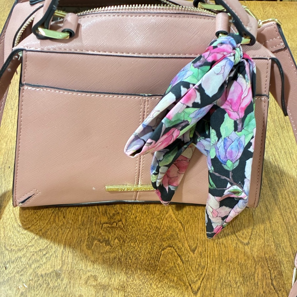 🔥Steve Madden Breese Crossbody Handbag with Floral Scarf